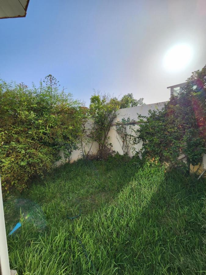 Duplex Bien Equipe Securise Avec Jardin Et Veranda La Marsa Luaran gambar